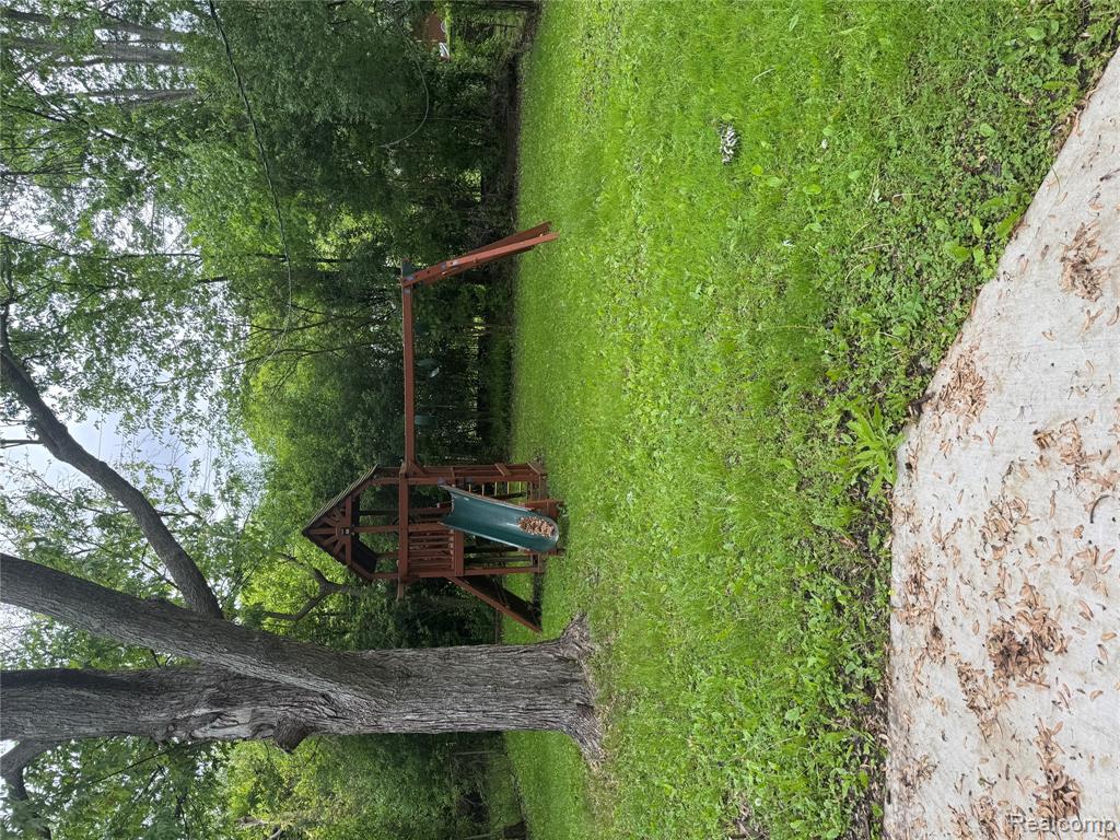 4227 Crooks Road, Royal Oak, MI 48073 — Photo 10