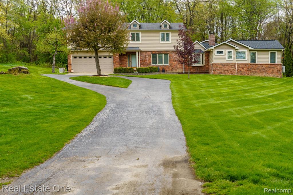 9243 Sherwood Drive, Davisburg, MI 48350 — Photo 53