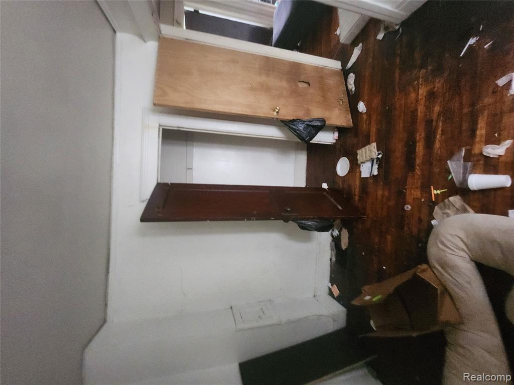6051 Whitewood Street, Detroit, MI 48210 — Photo 8