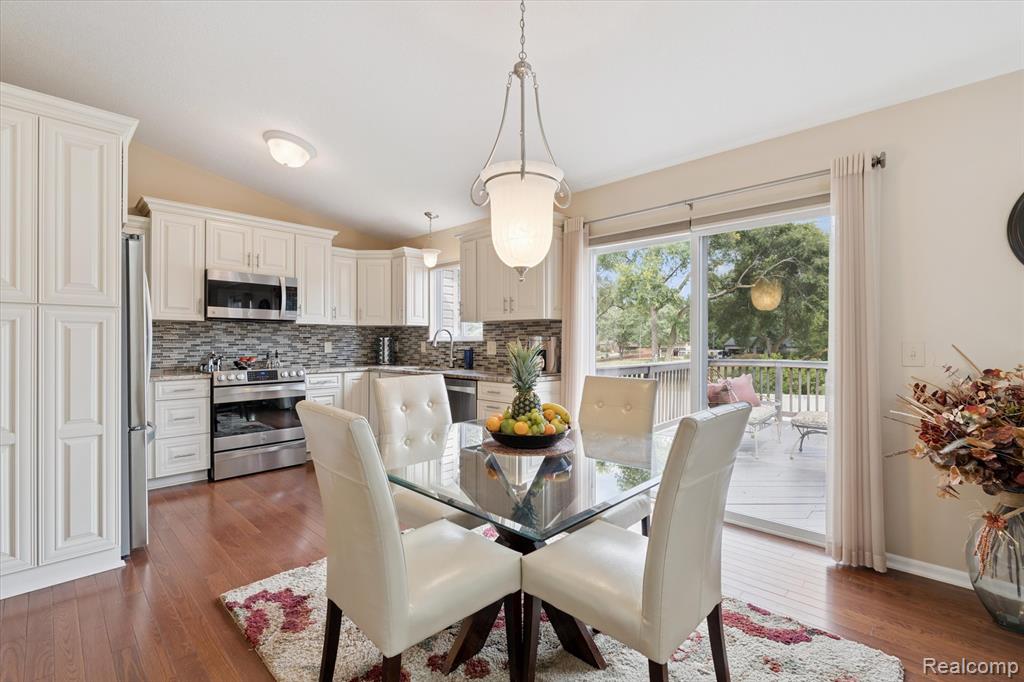 1244 Crystal Pointe Circle, Fenton, MI 48430 — Photo 11