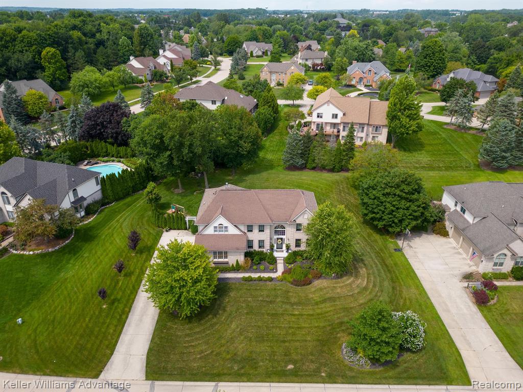 47694 EDINBURGH Drive, Plymouth, MI 48170 — Photo 90