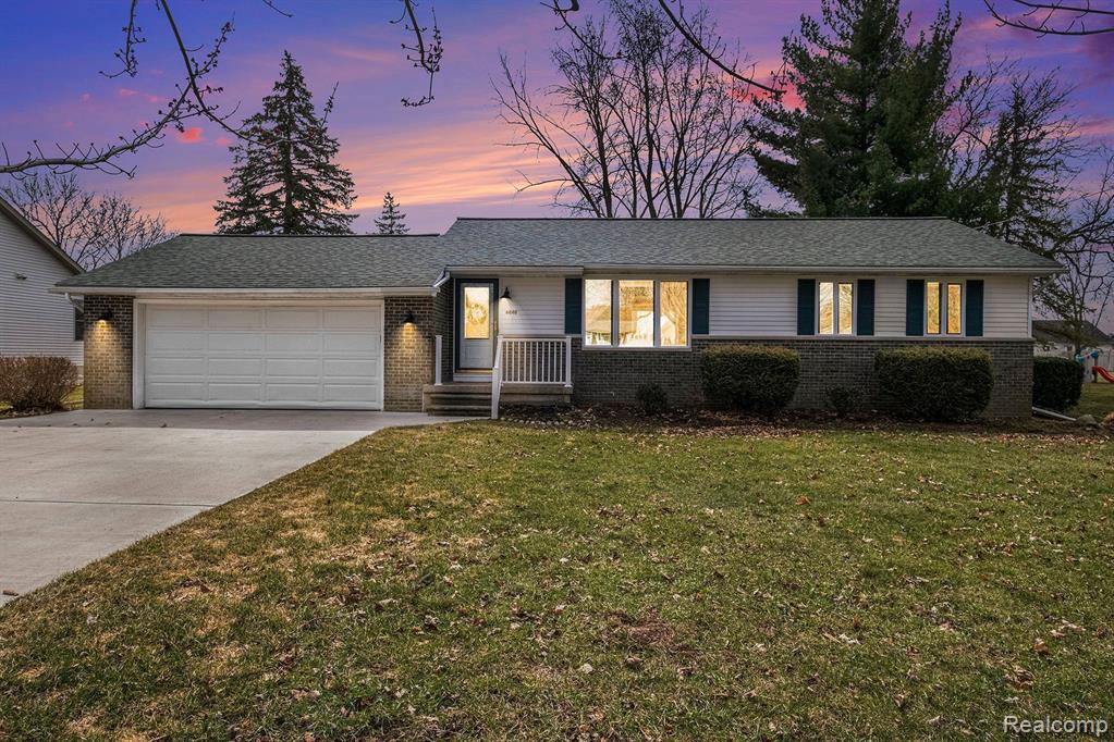 6040 E HILL Road, Grand Blanc, MI 48439 — Photo 2