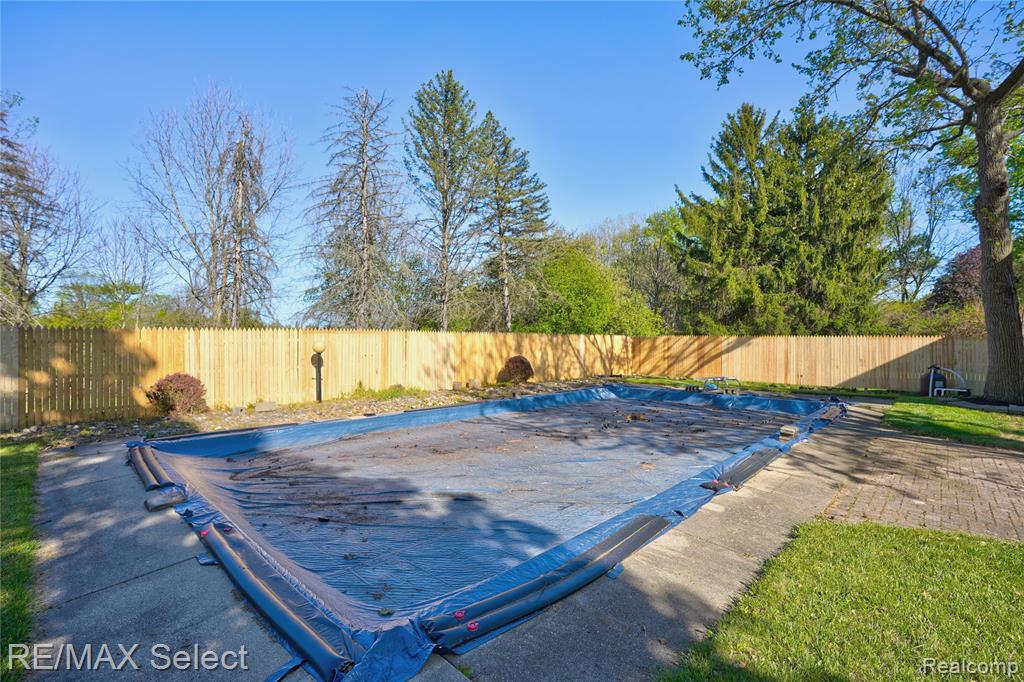1490 Dyemeadow Lane, Flint, MI 48532 — Photo 6