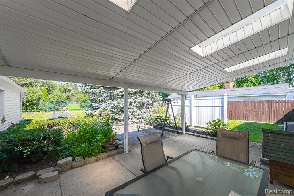 2724 CRANBROOK Road, Ann Arbor, MI 48104 — Photo 23
