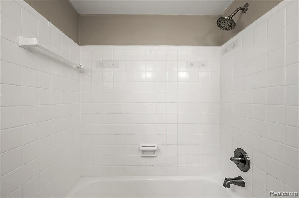 754 S Webik Avenue, Clawson, MI — Photo 49