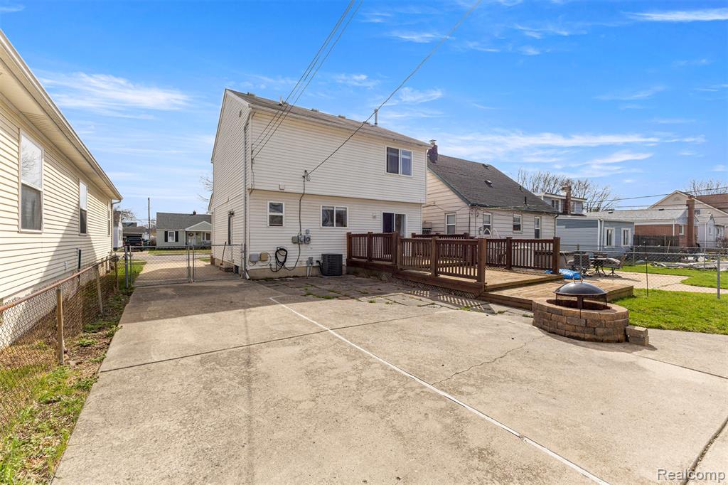 28810 Birchlawn Street, Garden City, MI — Photo 30