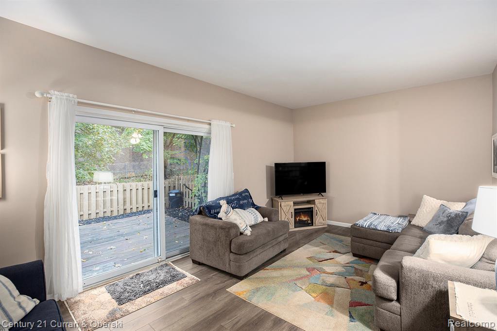5840 Northfield Parkway, Troy, MI 48098 — Photo 3