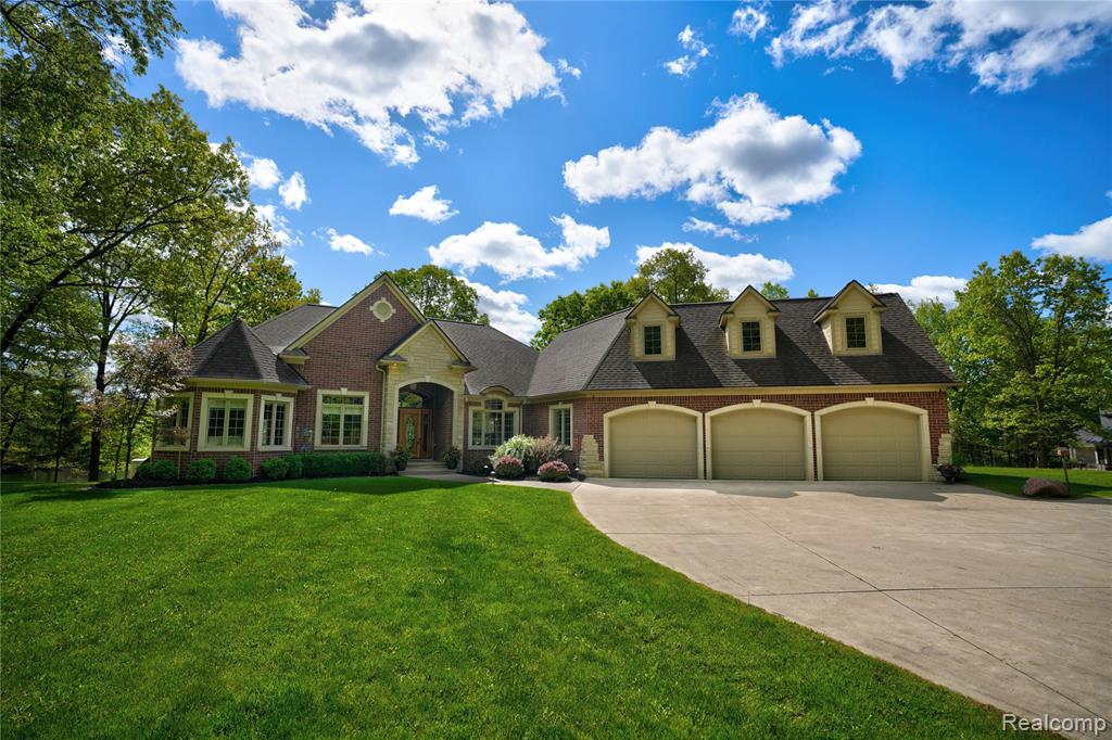 3074 POND Road, Leonard, MI 48367 — Photo 47