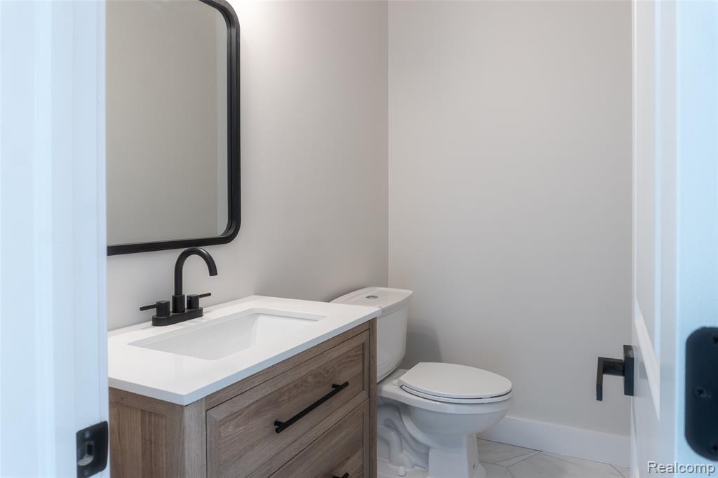 54832 Blue Cloud Drive, Utica, MI 48315 — Photo 29