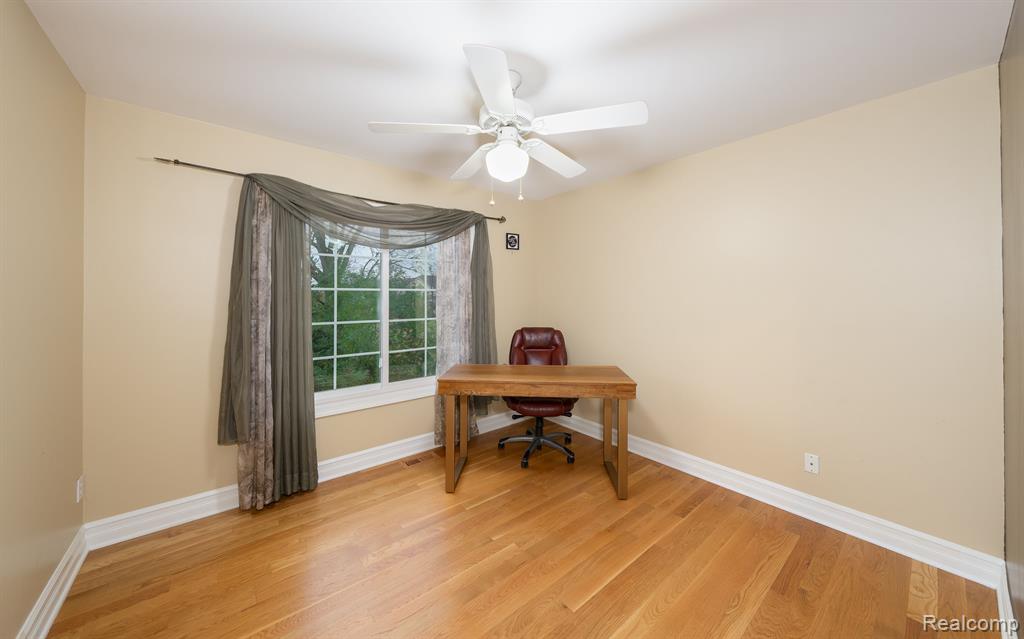 5824 HATHAWAY Road, Canton, MI 48187 — Photo 25