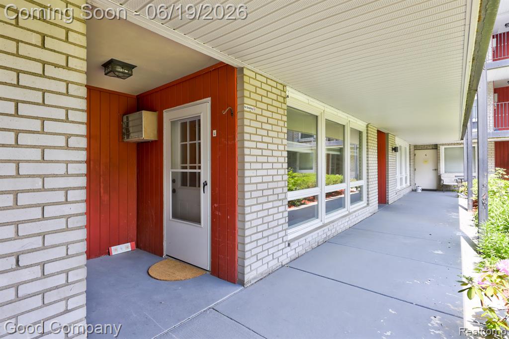 4345 Crooks Road, 4, Royal Oak, MI 48073 — Photo 31
