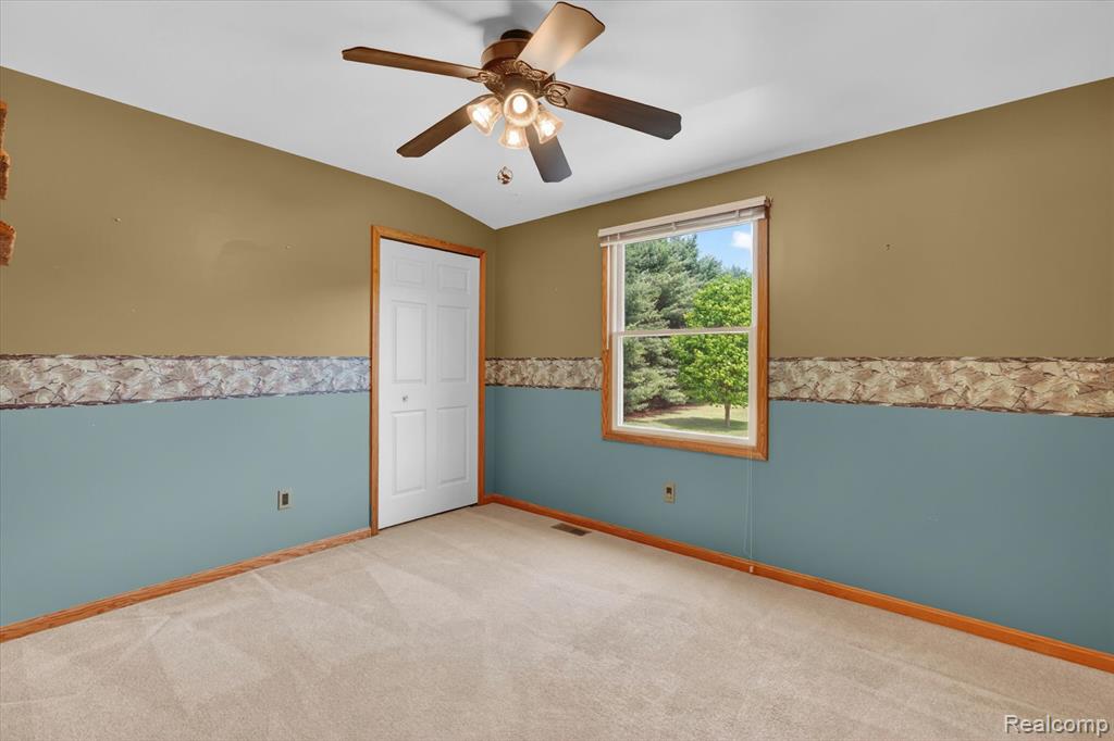 2724 Ore Valley Drive, Hartland, MI 48353 — Photo 31