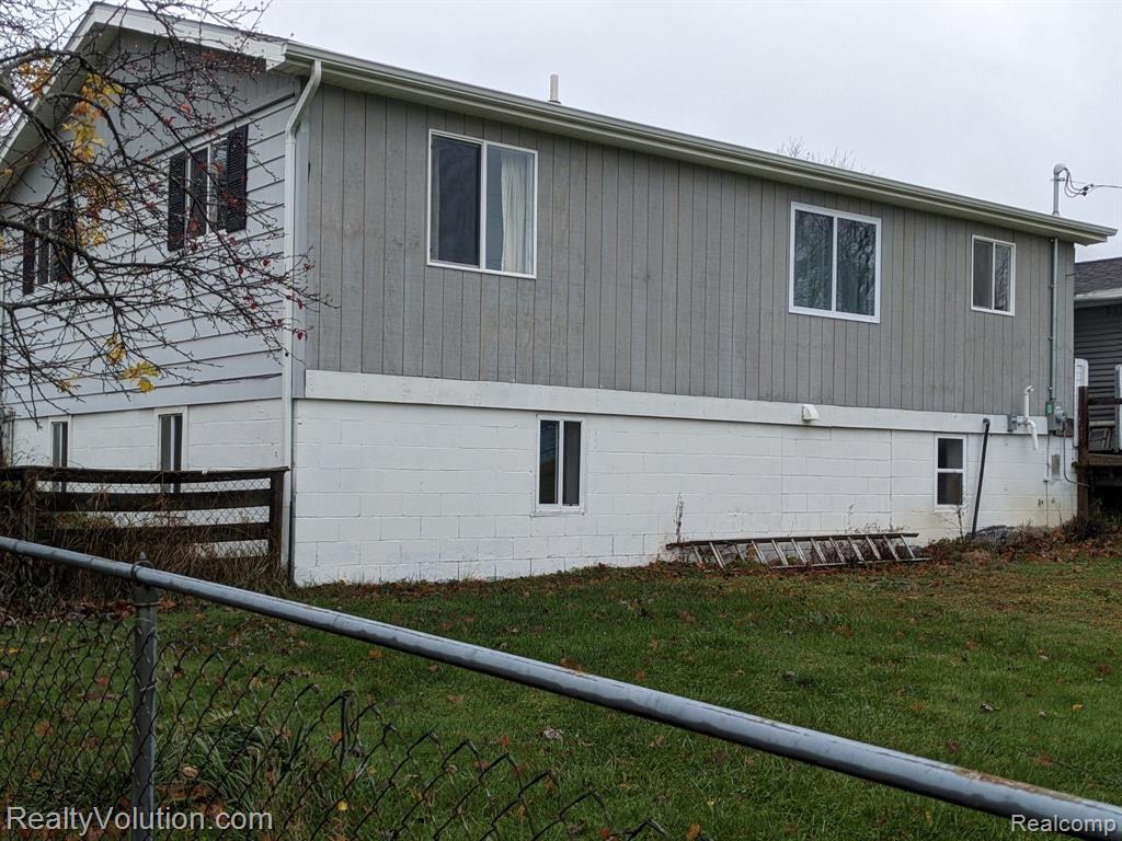 6219 PINE Street, Mayville Vlg, MI 48744 — Photo 3