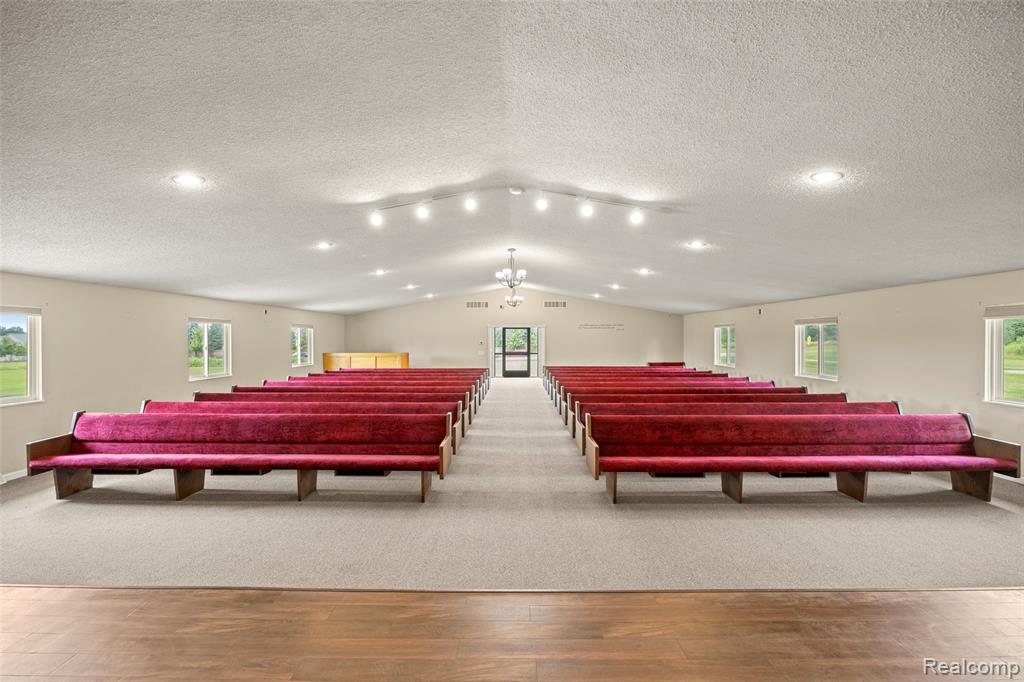 52909 10 Mile Road, South Lyon, MI 48178 — Photo 13
