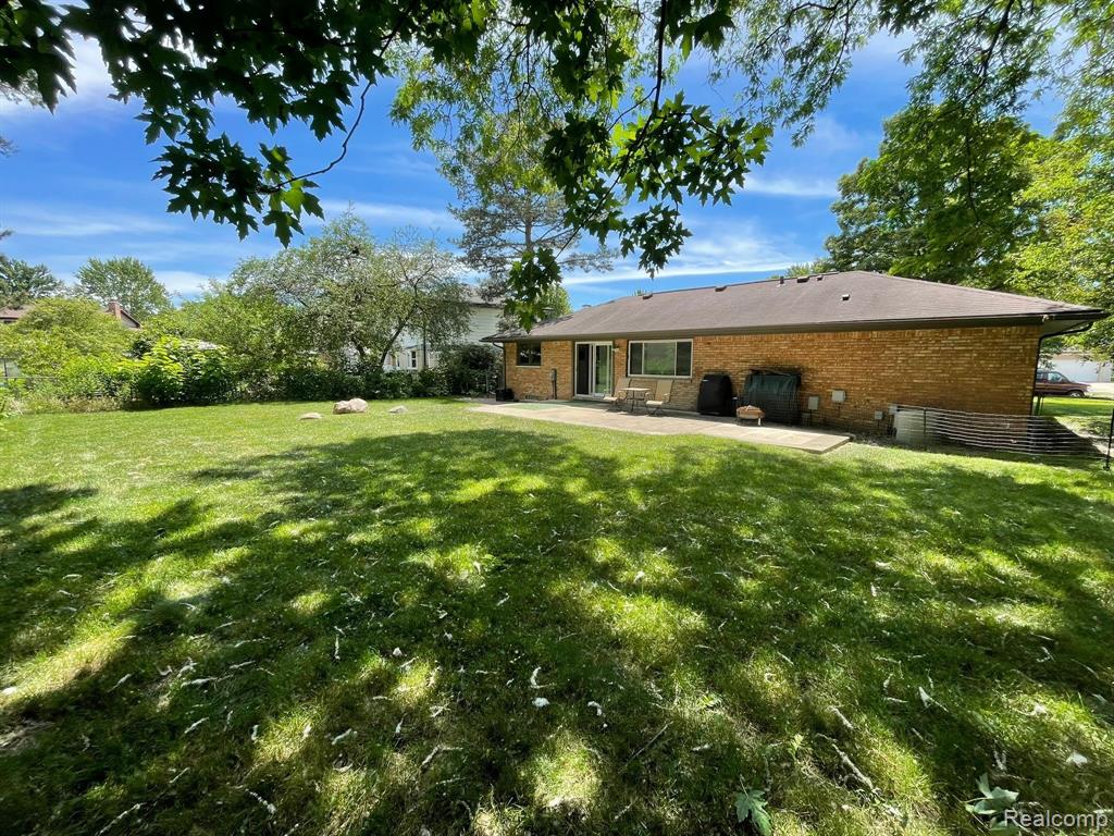 6832 MONTFORT Drive, Canton, MI 48187 — Photo 40
