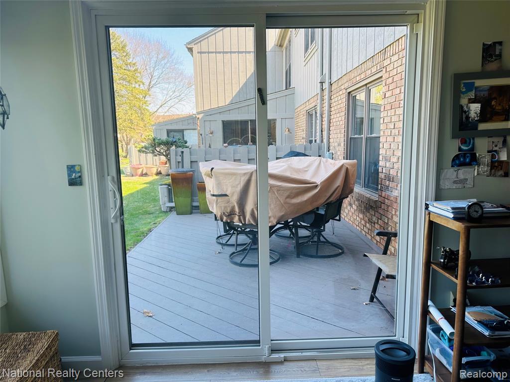 12047 Shenandoah Drive, 2, South Lyon, MI 48178 — Photo 49