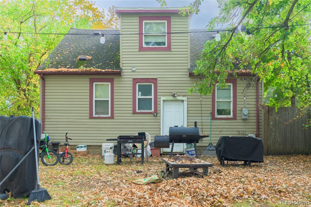 667 Raskob Street, Pontiac, MI 48340 — Photo 14