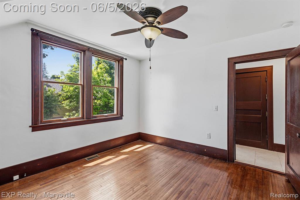 504 Clinton, St. Clair, MI 48079 — Photo 6