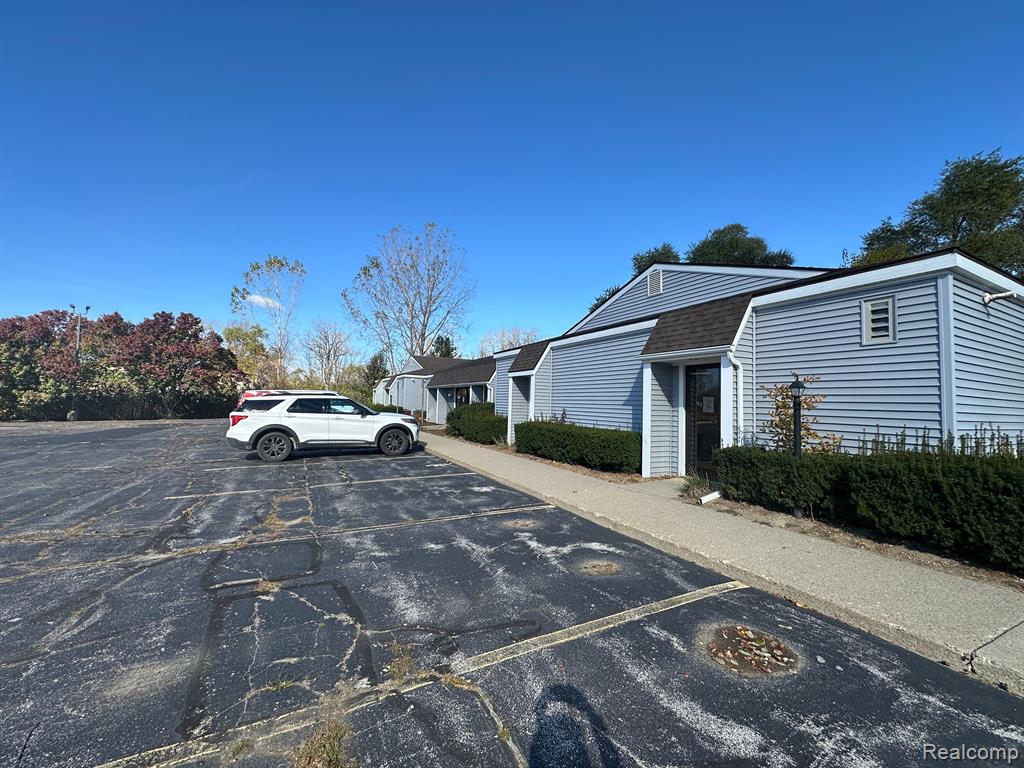 6317 TAYLOR Drive, Flint, MI 48507 — Photo 31