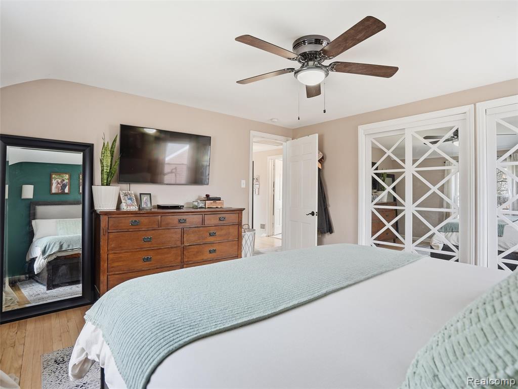 2073 Lochmoor Boulevard, Grosse Pointe Woods, MI 48236 — Photo 30