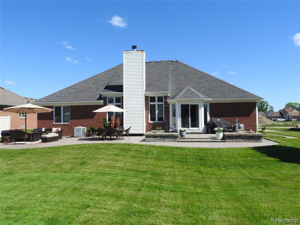 43124 Gina Drive, Sterling Heights, MI 48314 — Photo 36