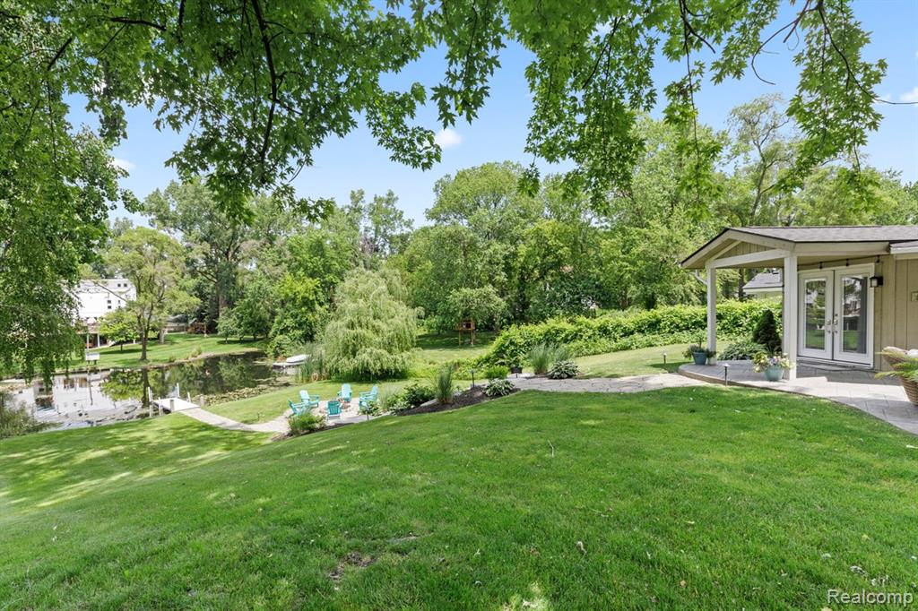 2159 HELMSFORD Drive, Wolverine Lake, MI 48390 — Photo 53