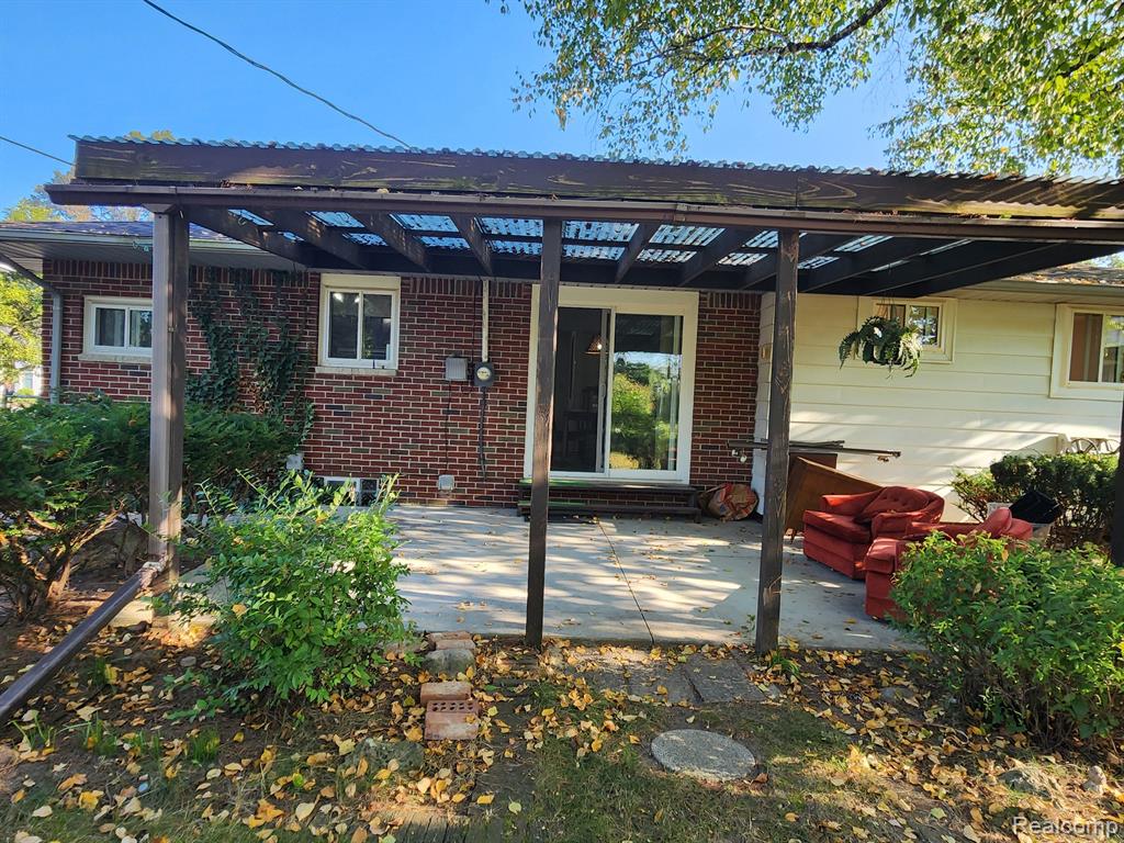 801 WORCHESTER Drive, Fenton, MI 48430 — Photo 5