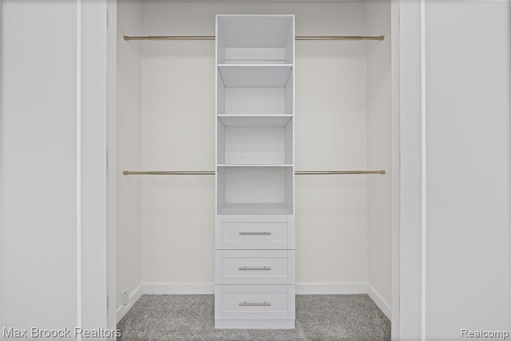 17348 Hilton Street, Southfield, MI, 48075