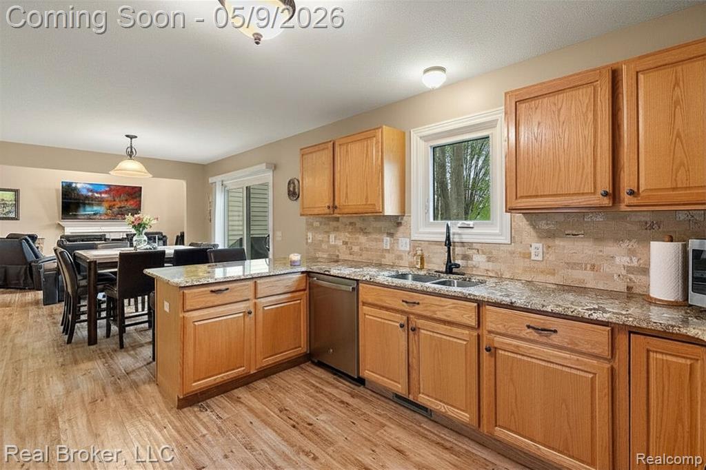1111 Elk Run, Howell, MI 48843 — Photo 9
