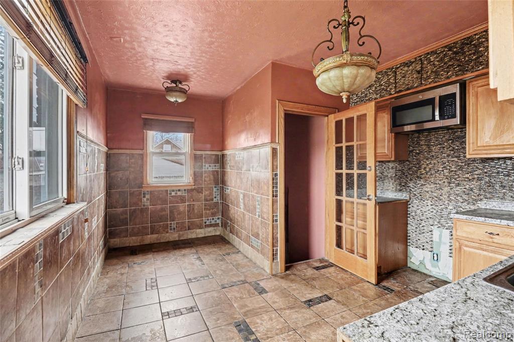 5719 Haverhill Street, Detroit, MI 48224 — Photo 8