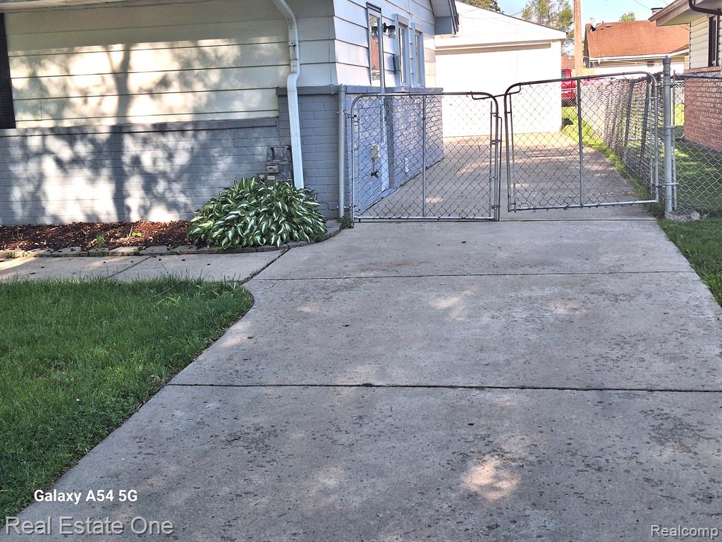 7541 SLOAN Street, Taylor, MI 48180 — Photo 5