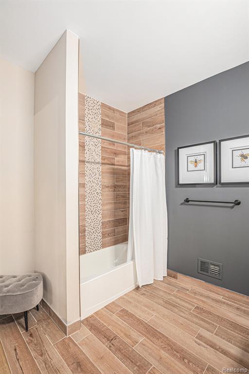 54313 CAMDEN Circle, New Baltimore, MI — Photo 17