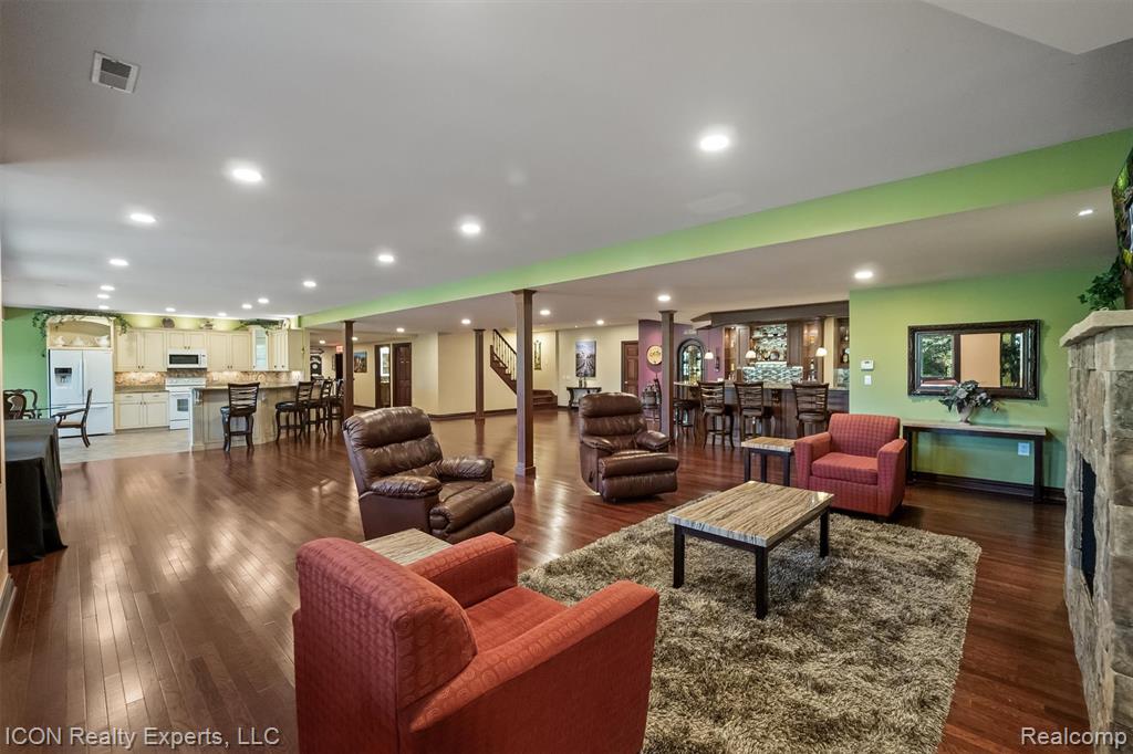 72755 Solanus Drive, Bruce, MI 48065 — Photo 37