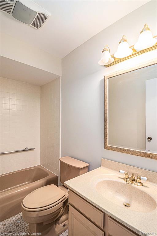 3064 Lindenwood Drive, Dearborn, MI 48120 — Photo 12