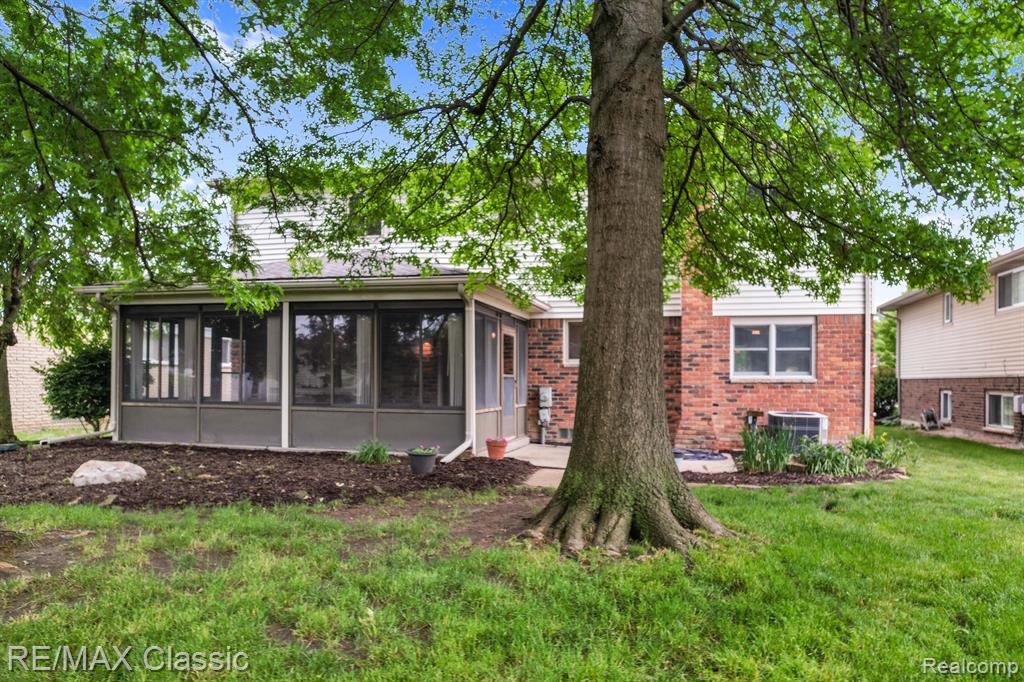 1227 E FRANCISCAN, Canton, MI 48187 — Photo 19