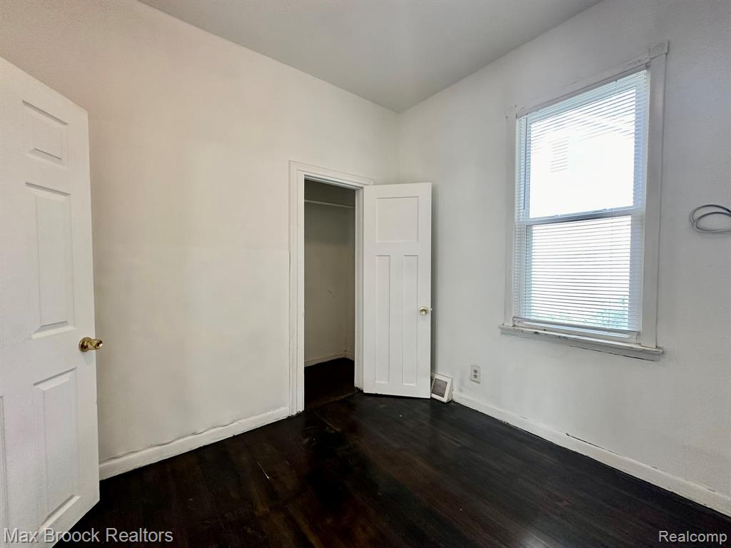 7584 Jackson Avenue, Warren, MI 48091 — Photo 15