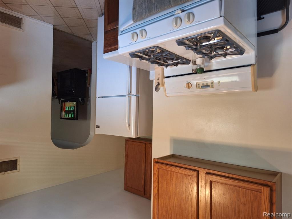 4955 Harding Street, Dearborn Heights, MI 48125 — Photo 5