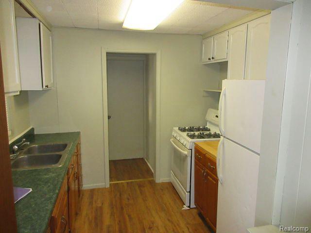 4059 Chenlot Lane, Waterford, MI 48328 — Photo 12
