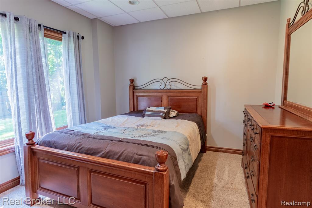 816 Seager Street, Commerce Twp, MI 48390 — Photo 34