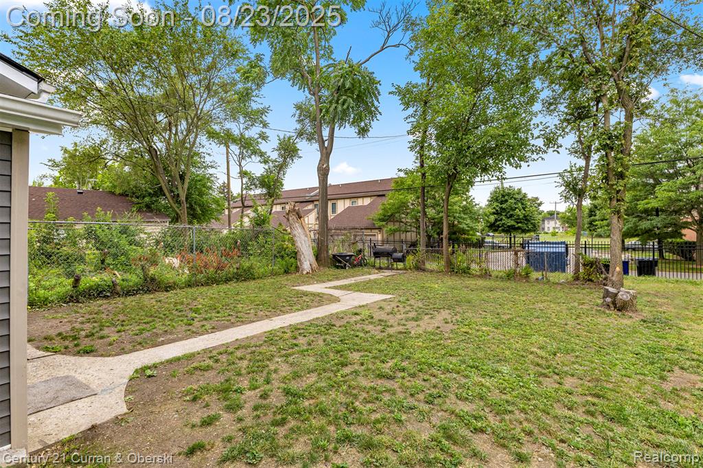 9311 Yellowstone Street, Detroit, MI 48204 — Photo 23