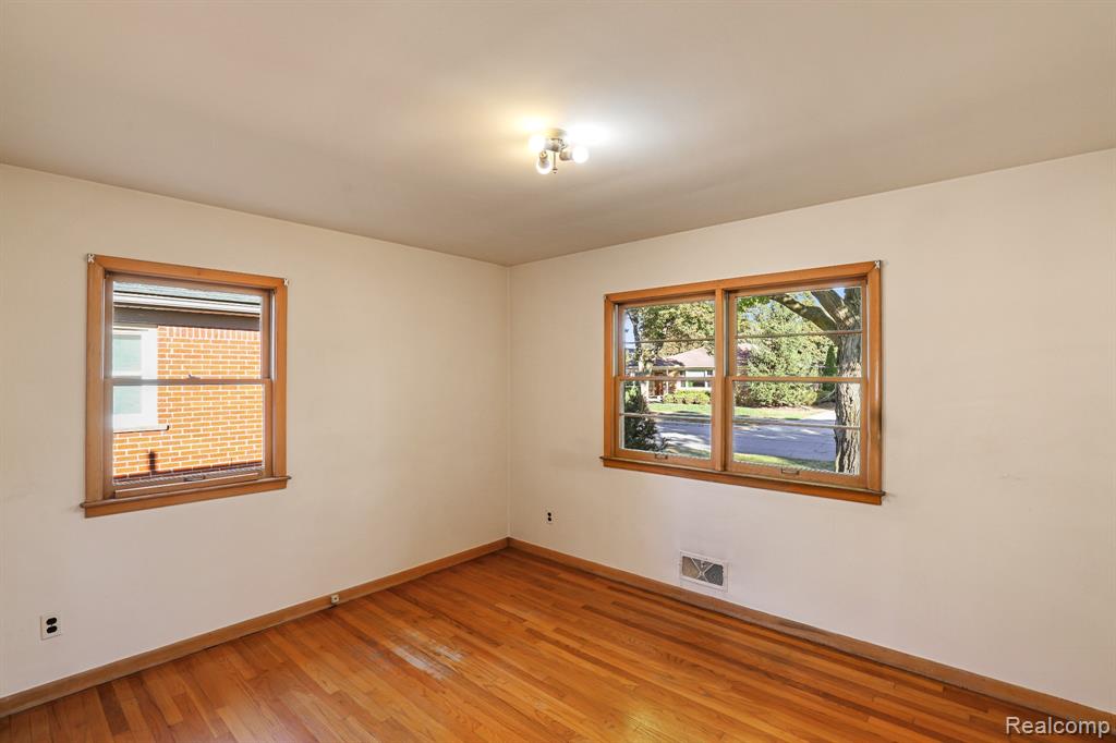 685 Ross Street, Plymouth, MI 48170 — Photo 17