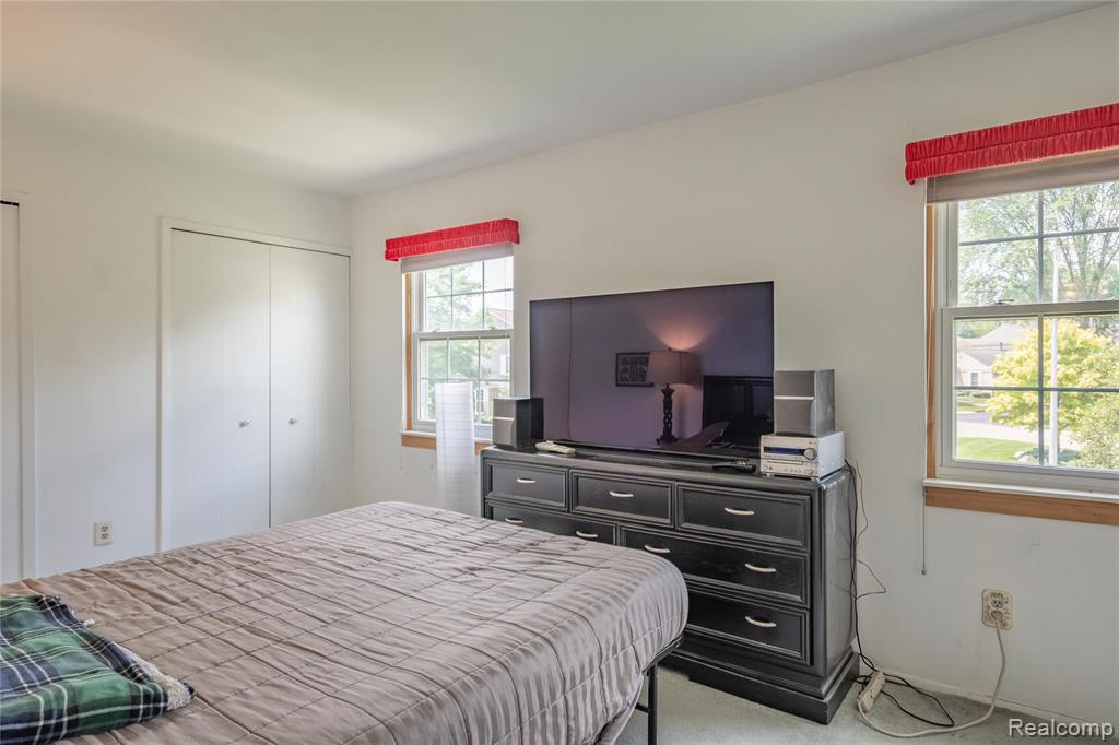 23668 N Rockledge, Novi, MI — Photo 5