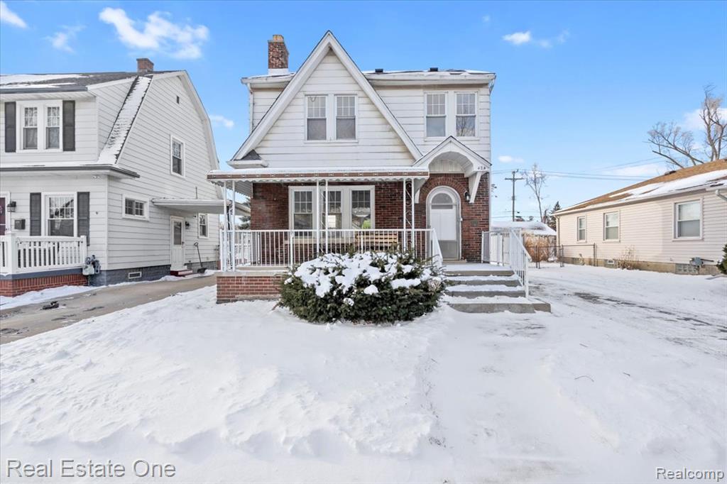 424 2nd Street, Wyandotte, MI 48192 — front exterior