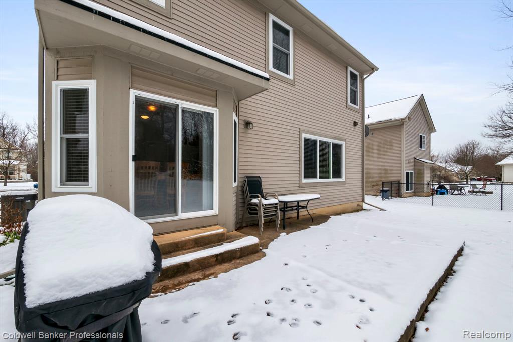 8525 Barrington Drive, Ypsilanti, MI 48198 — Photo 10