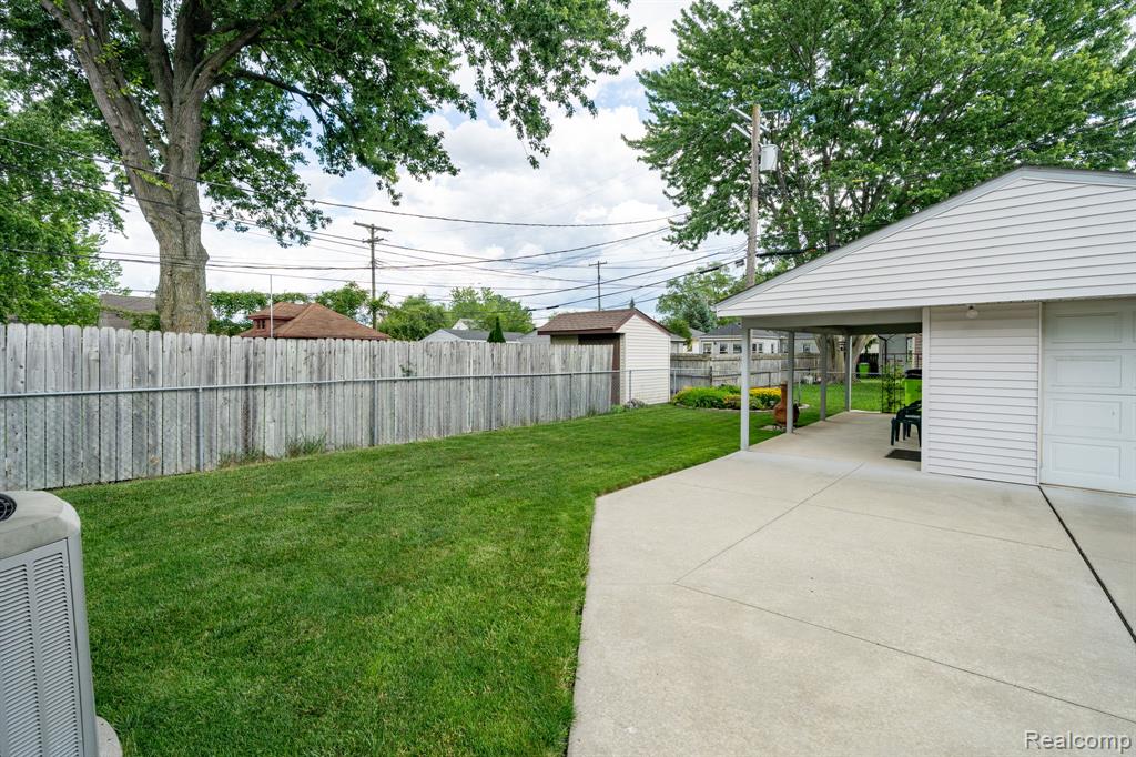 27860 Kaufman Street, Roseville, MI 48066 — Photo 26
