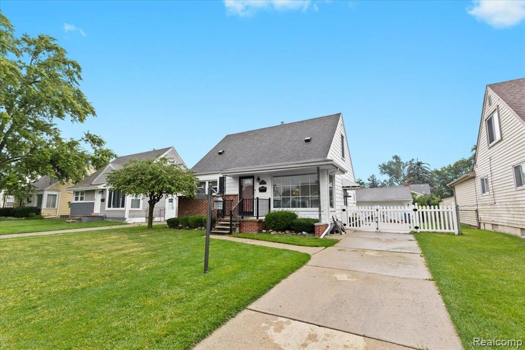 7032 DEERING Street, Garden City, MI — Photo 3