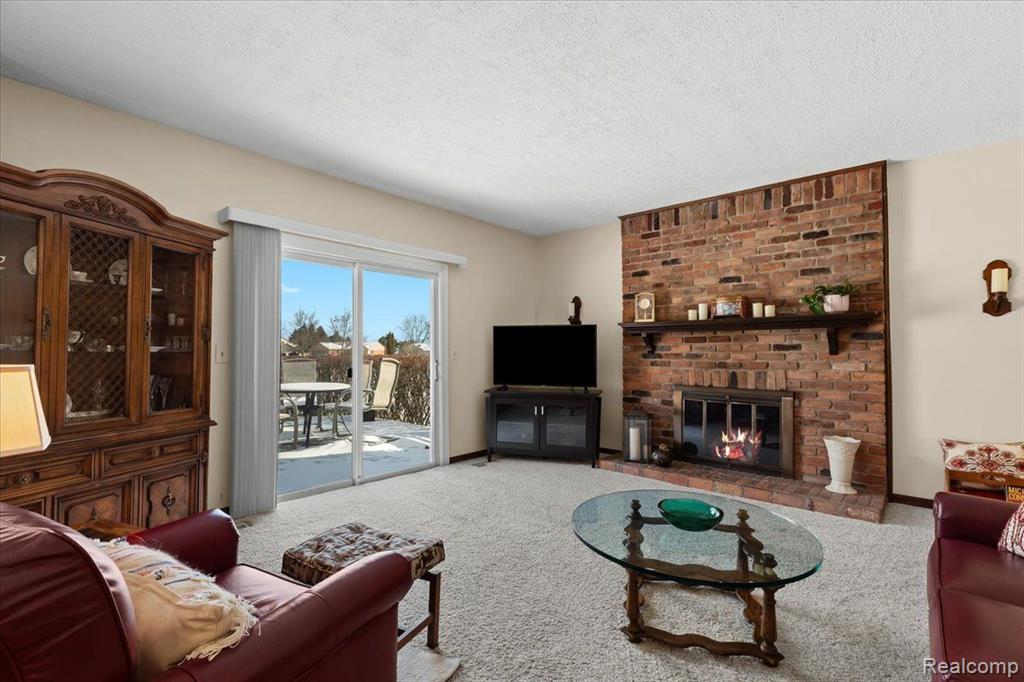 40528 LADENE Lane, Novi, MI — Photo 5