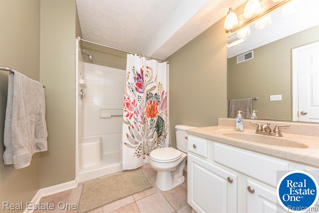 12021 COUNTRY RIVER Drive, Rives Junction, MI 49277 — Photo 40