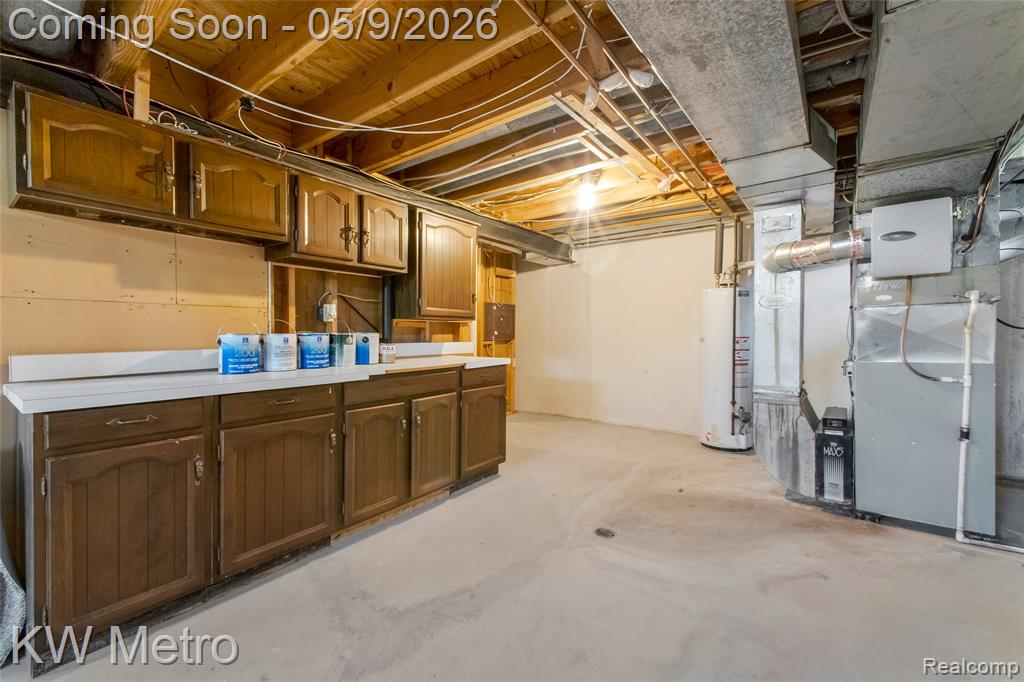 477 Coldiron Drive, Rochester Hills, MI 48307 — Photo 38