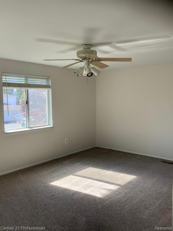 37691 COLONIAL Drive, Westland, MI — Photo 19
